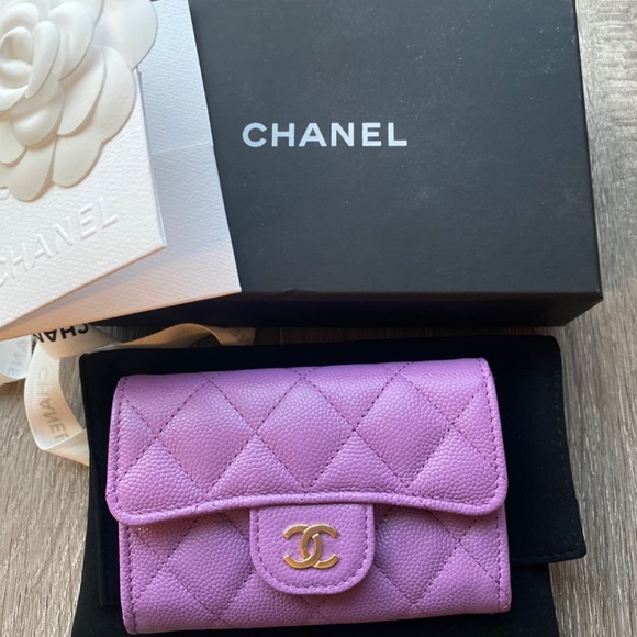 [SOLD] Chanel classic flap cardholder - Picture 2 of 6